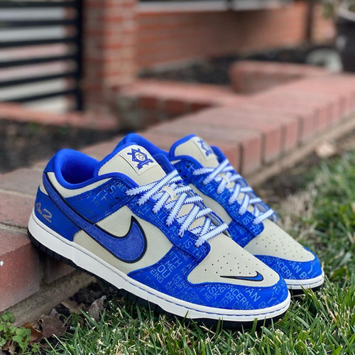 dunk lows dark blue