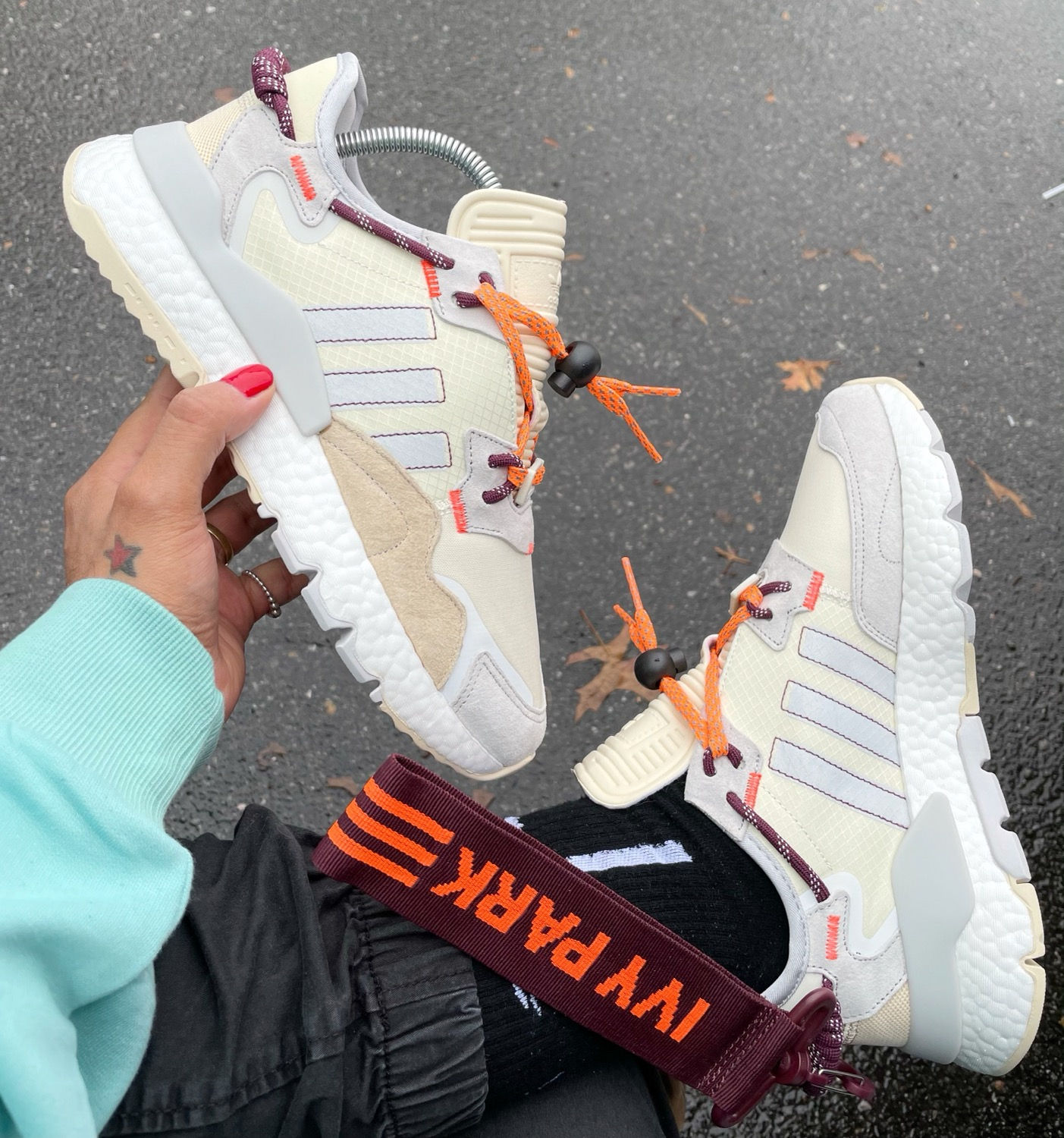 ADIDAS  BEIGE ORANGE 