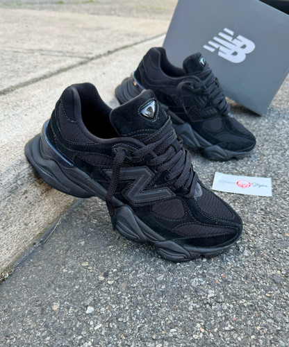 new balance full black