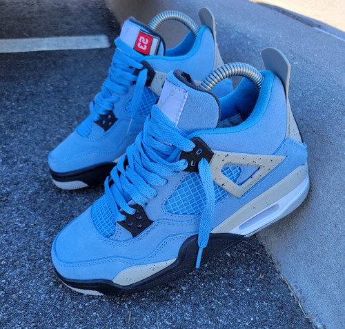 aj4 university blue outfit