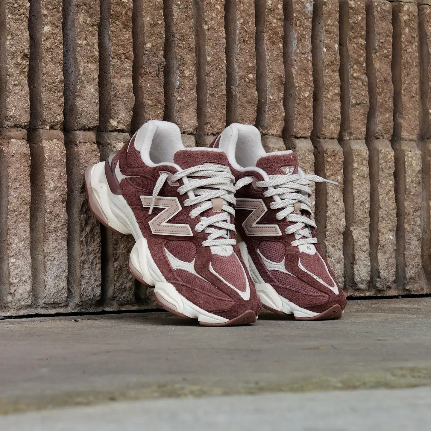 NEW BALANCE 9060 BRON GREY