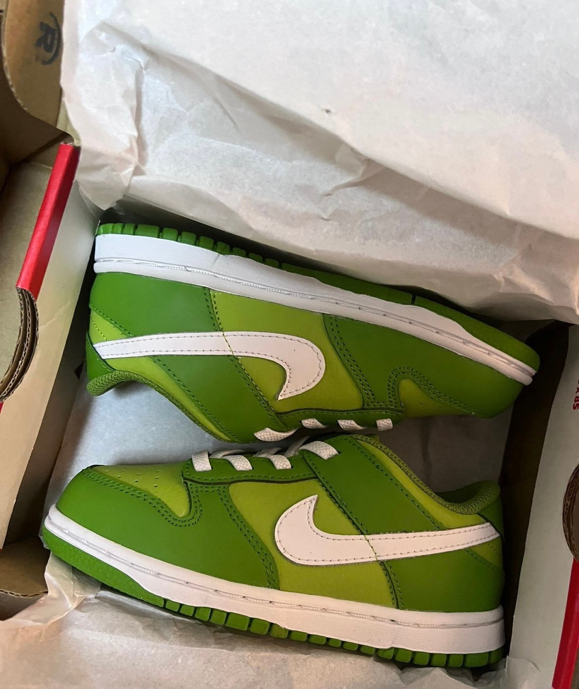 NIKE DUNK LOW GREEN WHITE 
