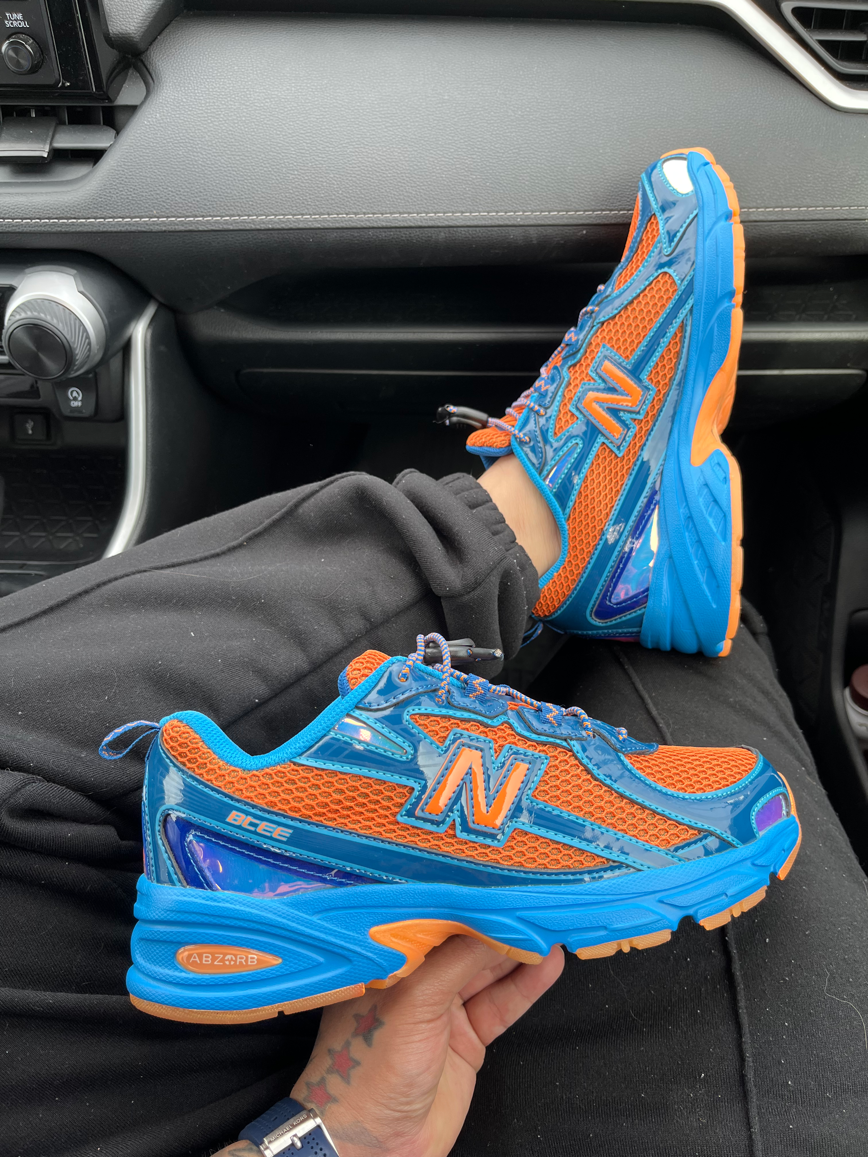 NEW BALANCE 740V2 BLUE ORANGE