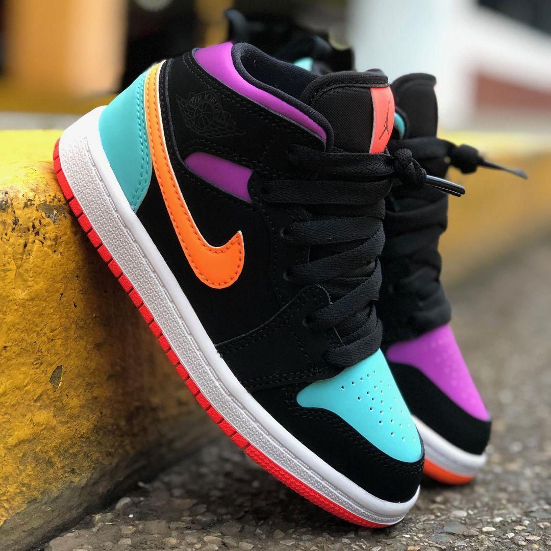 NIKE AIR JORDAN MID BLACK  MULTI COLOR