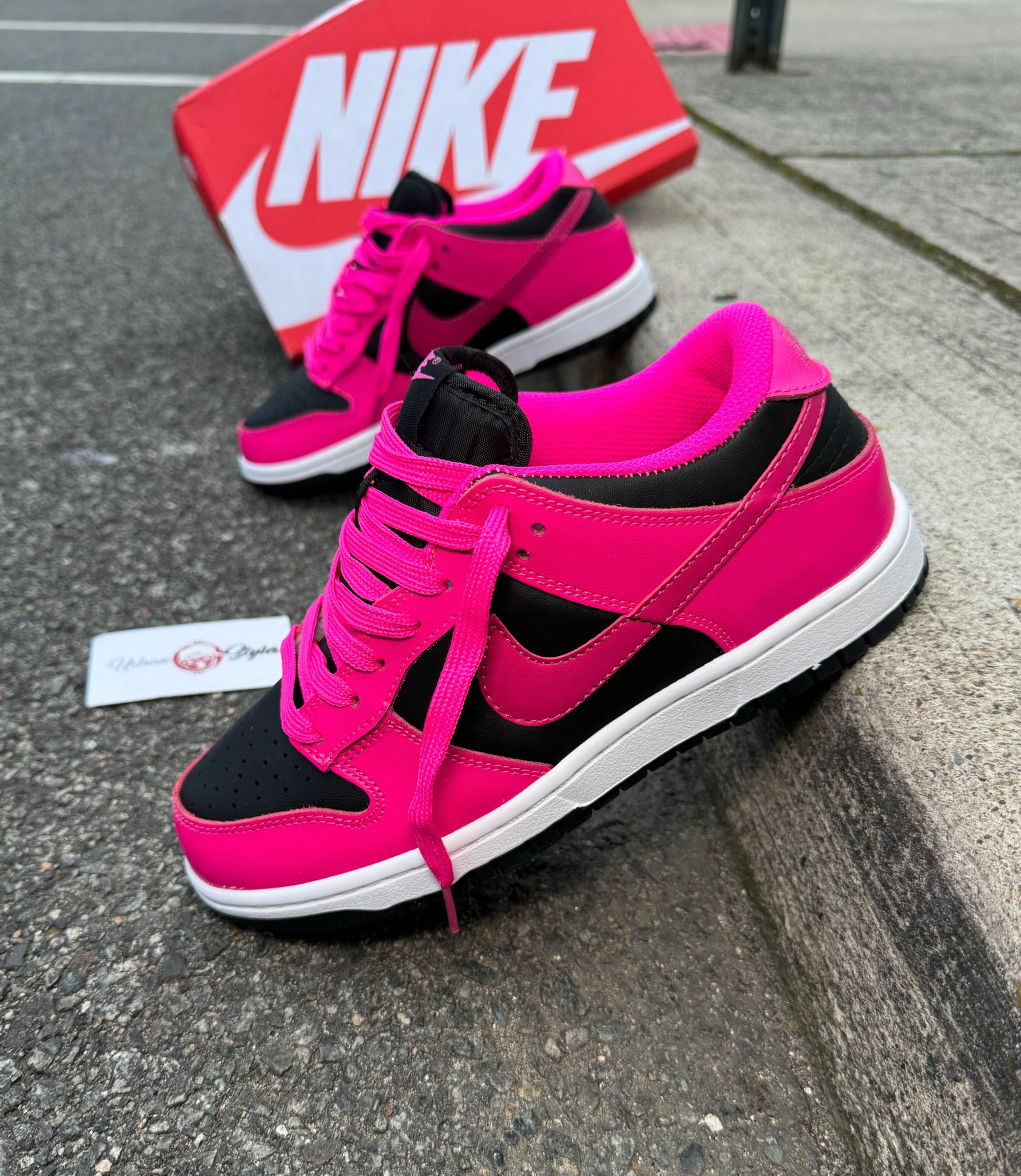 NIKE DUNK LOW BLACK PINK 