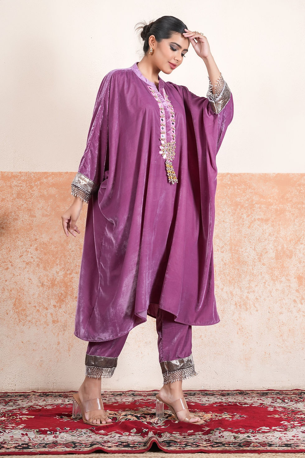 Прев'ю: Makhmal Kaftan Set with Mirror details