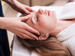 Chinese Head Spa Near Cerritos, Lakewood & Long Beach: Why Guests Visit Artesia