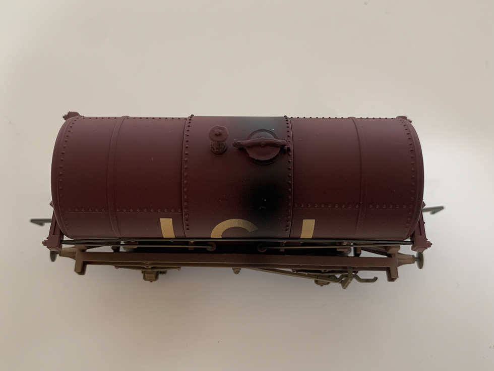 Thumbnail: bachmann 37-661A 14 Ton Tank Wagon in ICI livery