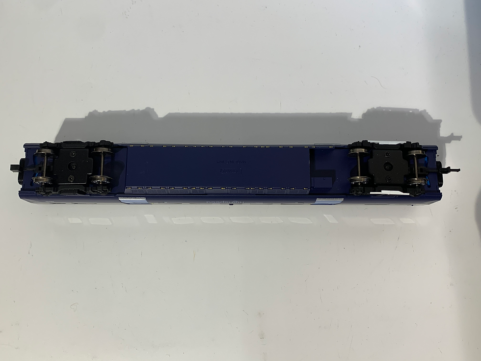 Thumbnail: Hornby R4453 Javelin coach in southeastern livery