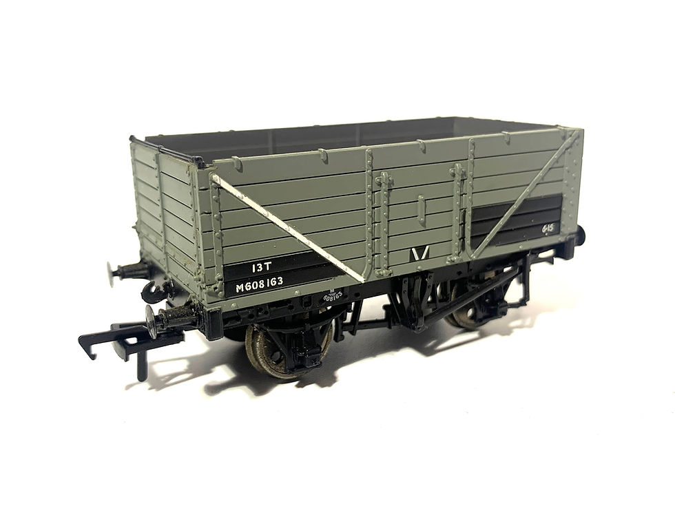 Bachmann 7 Plank Wagon in BR grey livery
