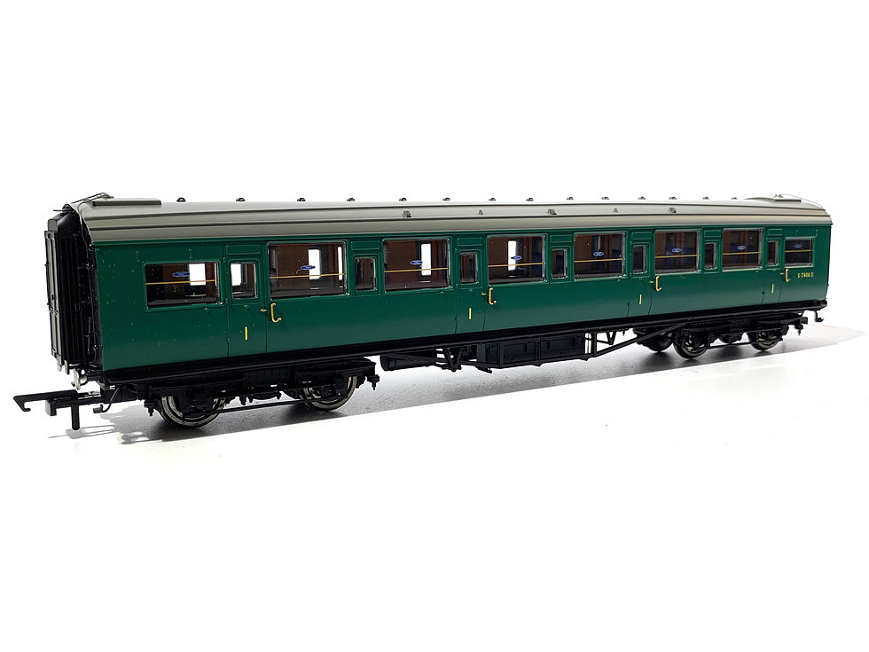 Hornby Maunsell Coach in British Railways green livery sold by Red Pen Railway Models