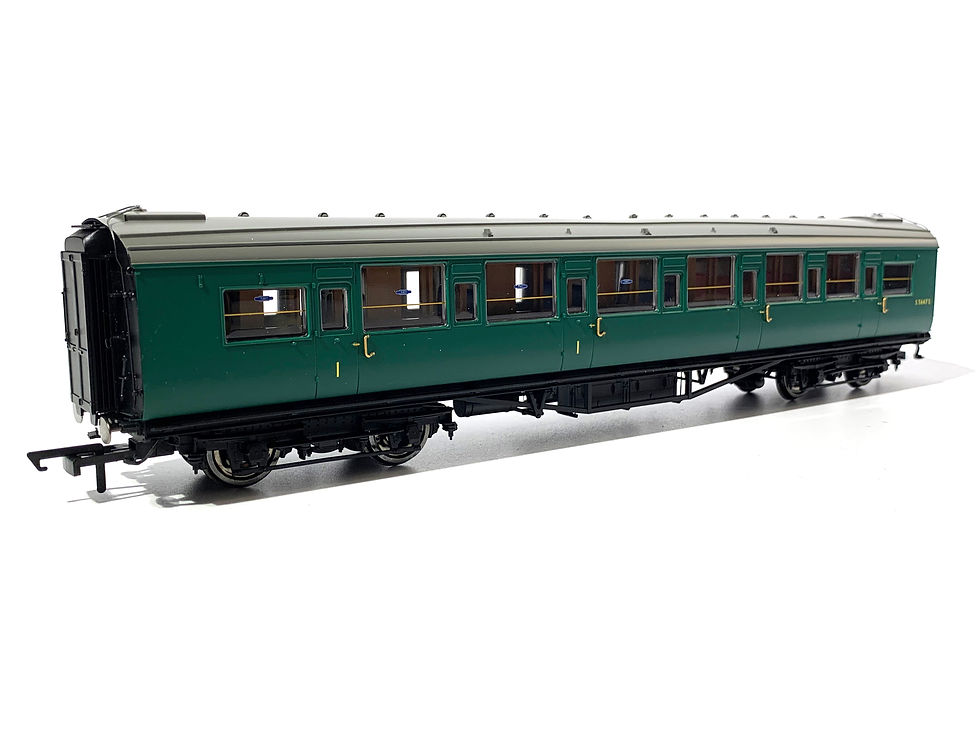 Hornby Maunsell Coach in British Railways green livery sold by Red Pen Railway Models