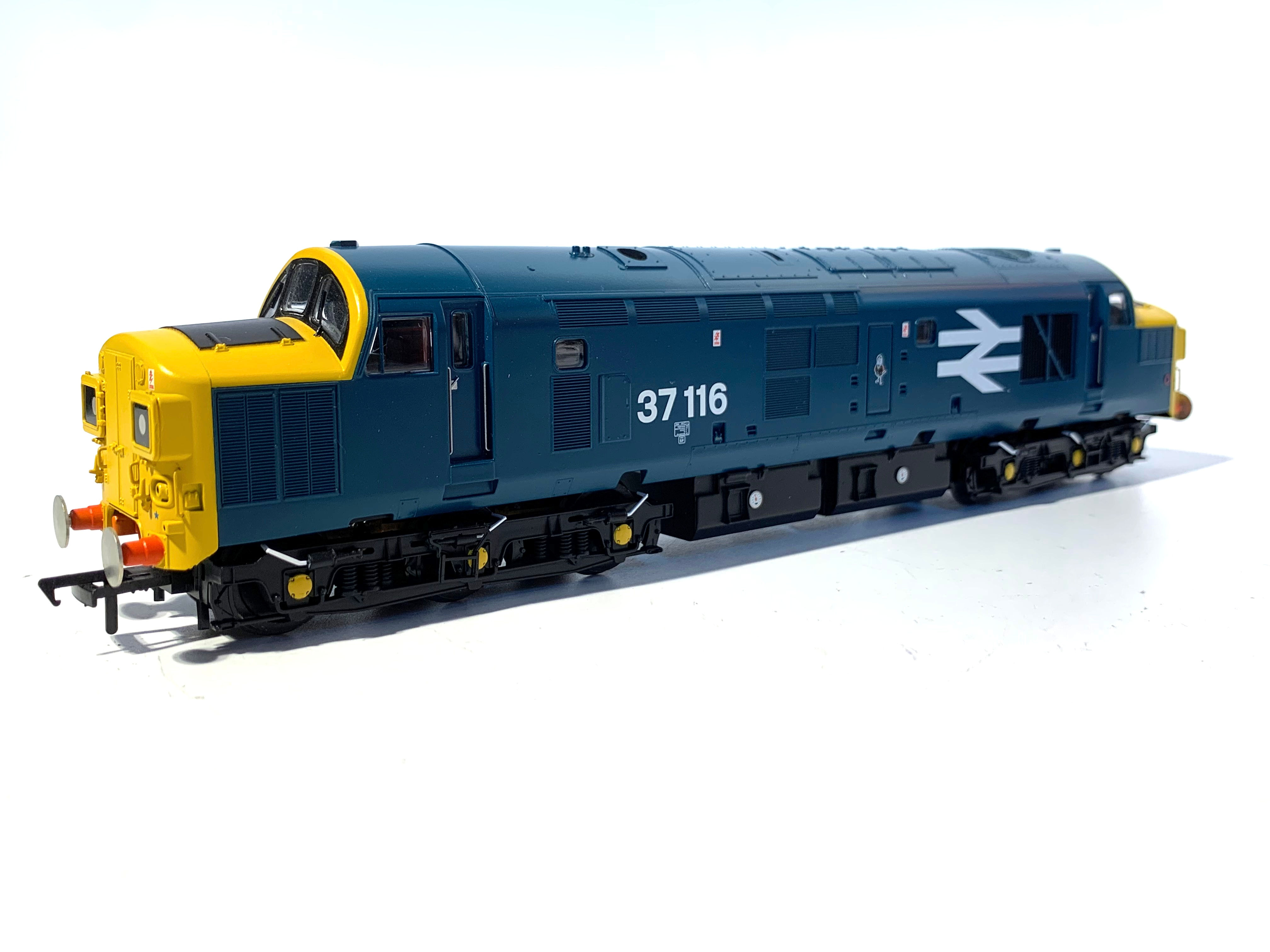 Bachmann 32-781SDDS 37116 in BR blue livery