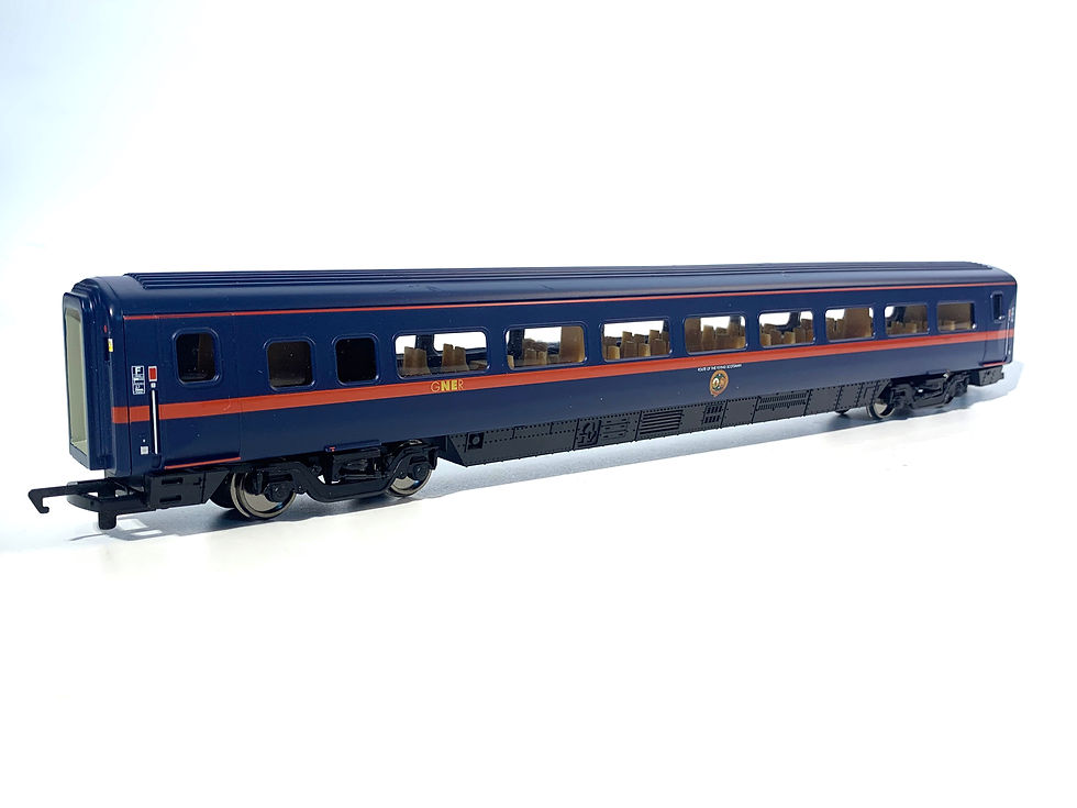 Hornby R4075B OO Gauge BR MK4 Coach in GNER blue livery