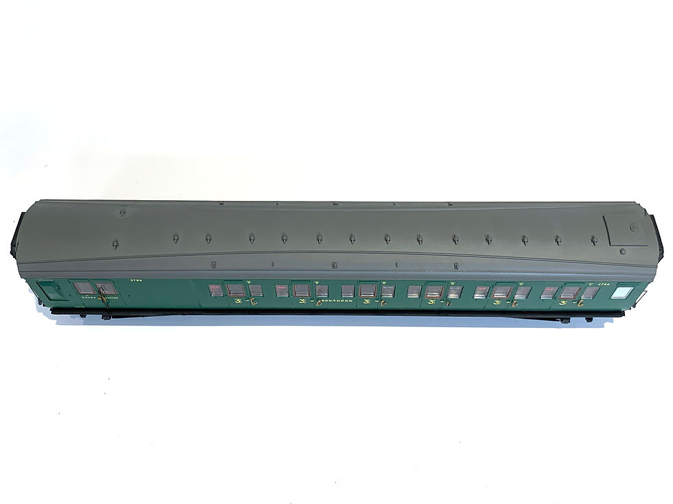 Thumbnail: Hornby R4339C OO Gauge Maunsell Coach in Southern green livery