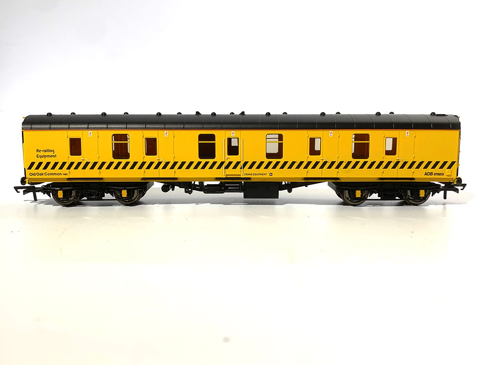 Thumbnail: Hornby R4903 OO Gauge BR MK1 Full Brake BG Re-Railing Equipment ADB975613