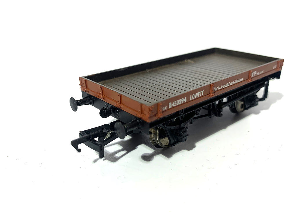 Thumbnail: Bachmann 37-477B 1 Plank Lowfit Wagon in BR bauxite livery