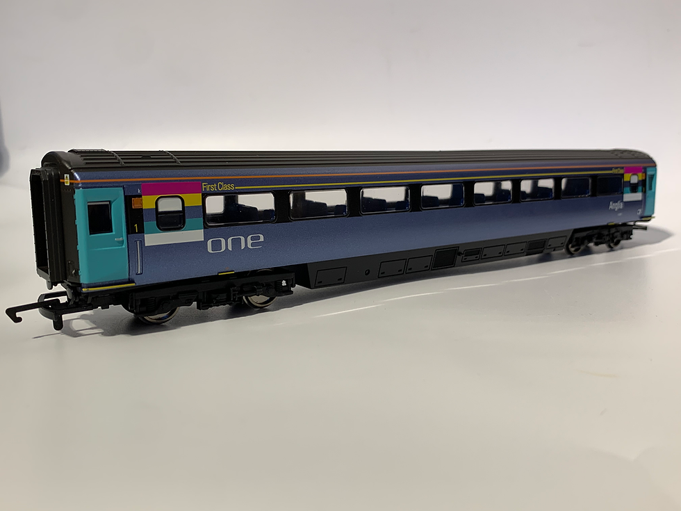 Hornby R4226B BR MK3 Coach in One Anglia Livery