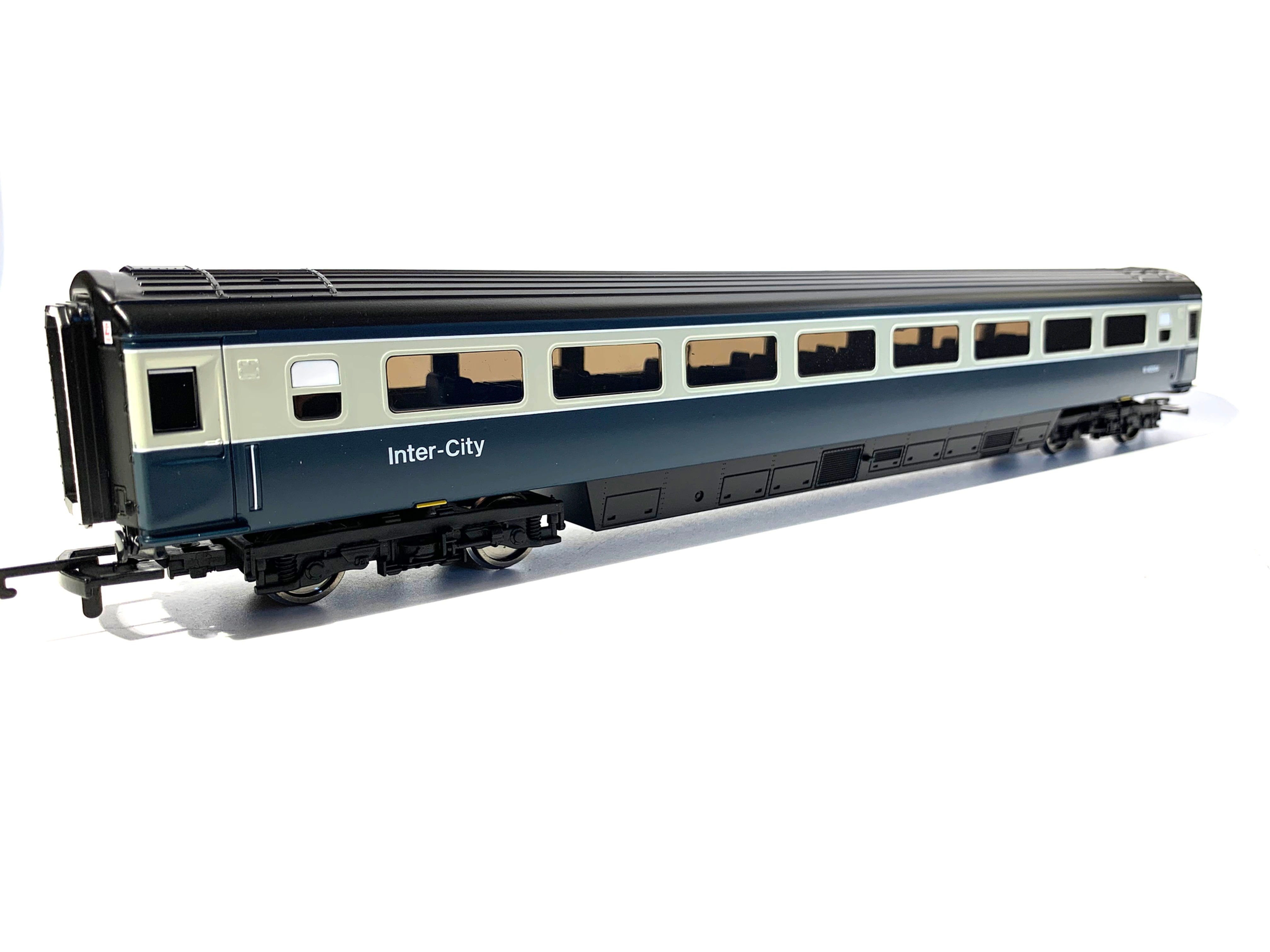 Hornby R4732A BR MK3 Coach in British Rail blue grey livery and sold by Red Pen Railway Models