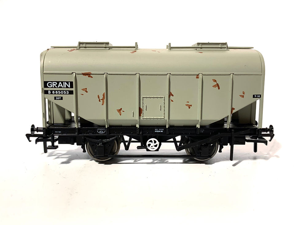Thumbnail: Bachmann 38-600 21 Ton Grain Hopper in BR grey livery