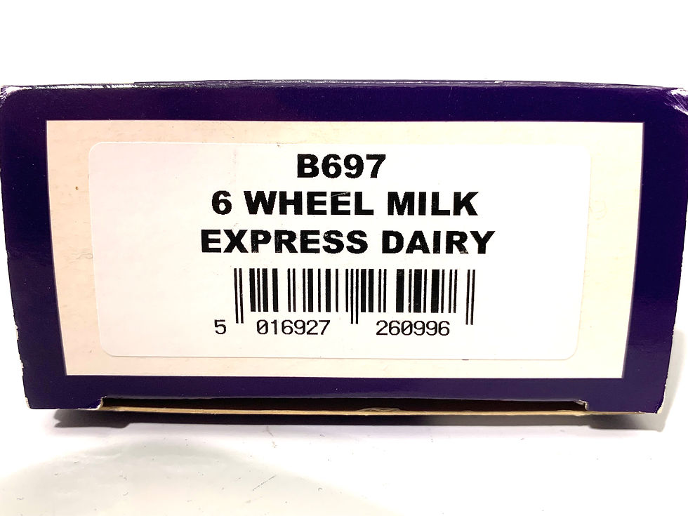 Thumbnail: Dapol B697 OO Gauge 6 Wheel Tank Wagon 'Express Dairy'