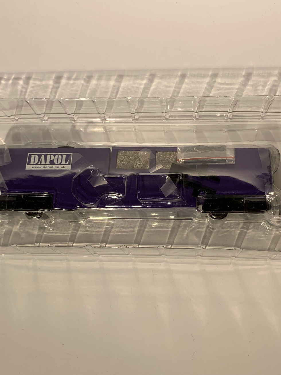 Thumbnail: Dapol B800 OO Gauge Motorised Track Cleaning Wagon Blue