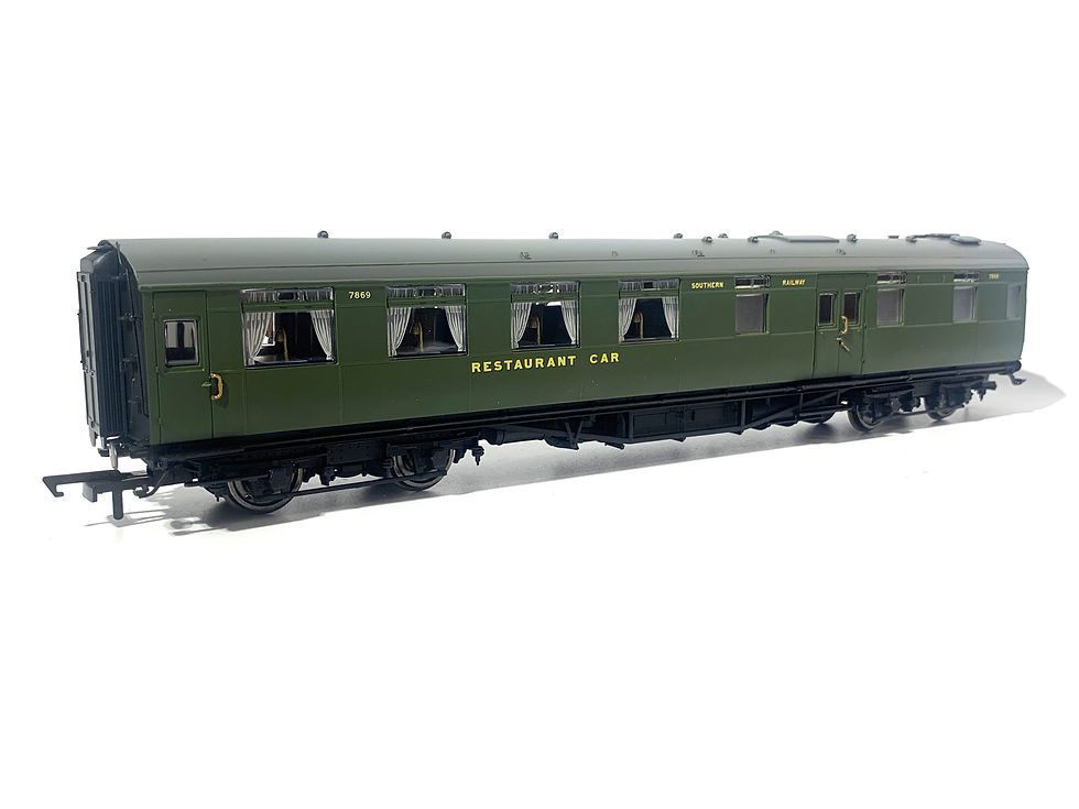 Hornby R4816 SR Maunsell Kitchen Dining Car in Southern green livery and sold by Red Pen Railway Models