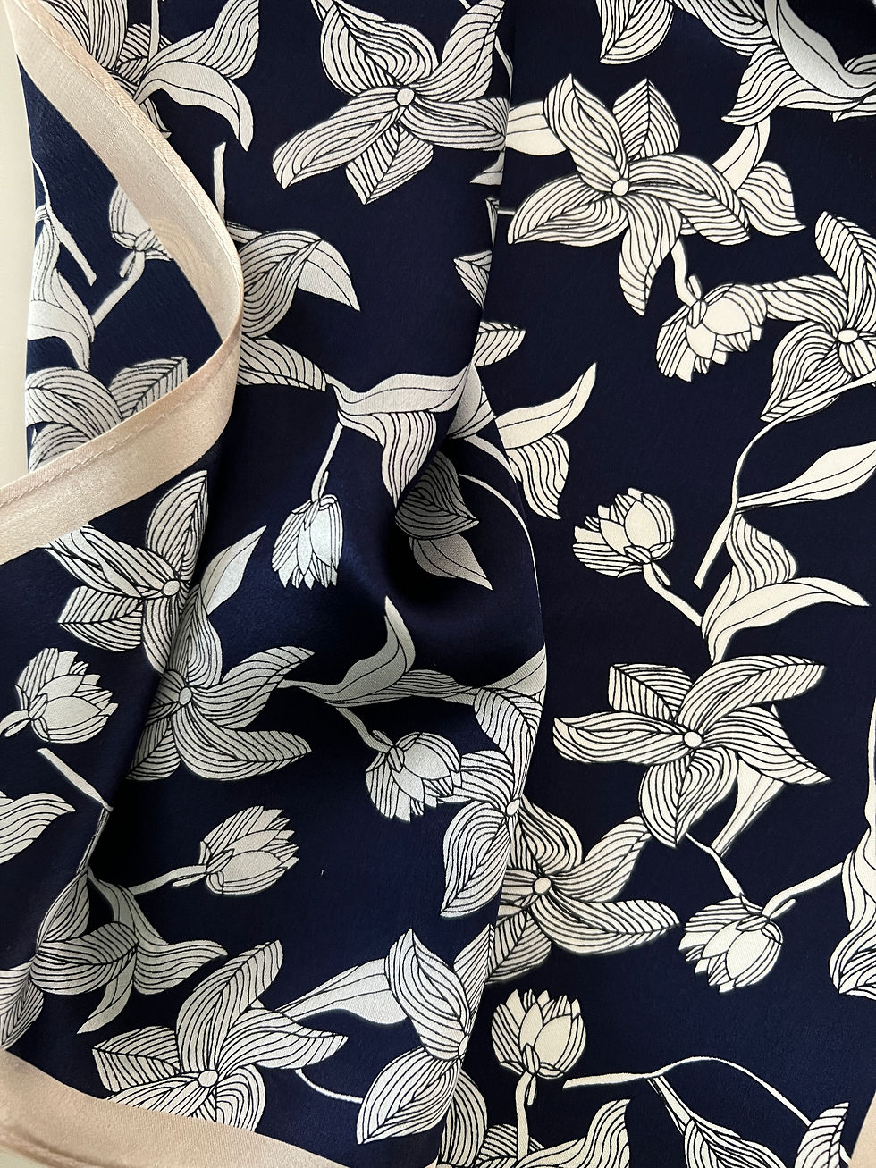 Miniature : Leafy Flowers  53cm Silk Scarf | Floral Bandana | Silk Square Scarf