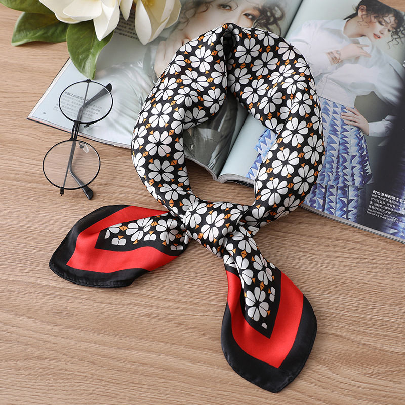 Miniatura: Flower Heart 70cm Square Scarf, Bag Scarf, Bandana, Scrunchie, Gift Idea, Schal
