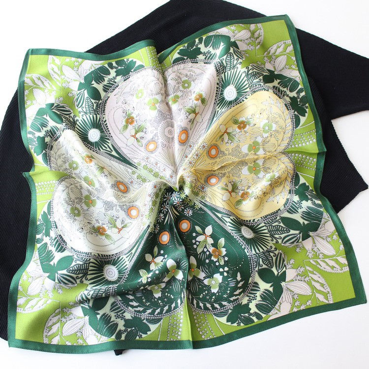 Miniatura: Green Floral 53cm Silk Scarf | Lucky Clover Pattern Green Scarf