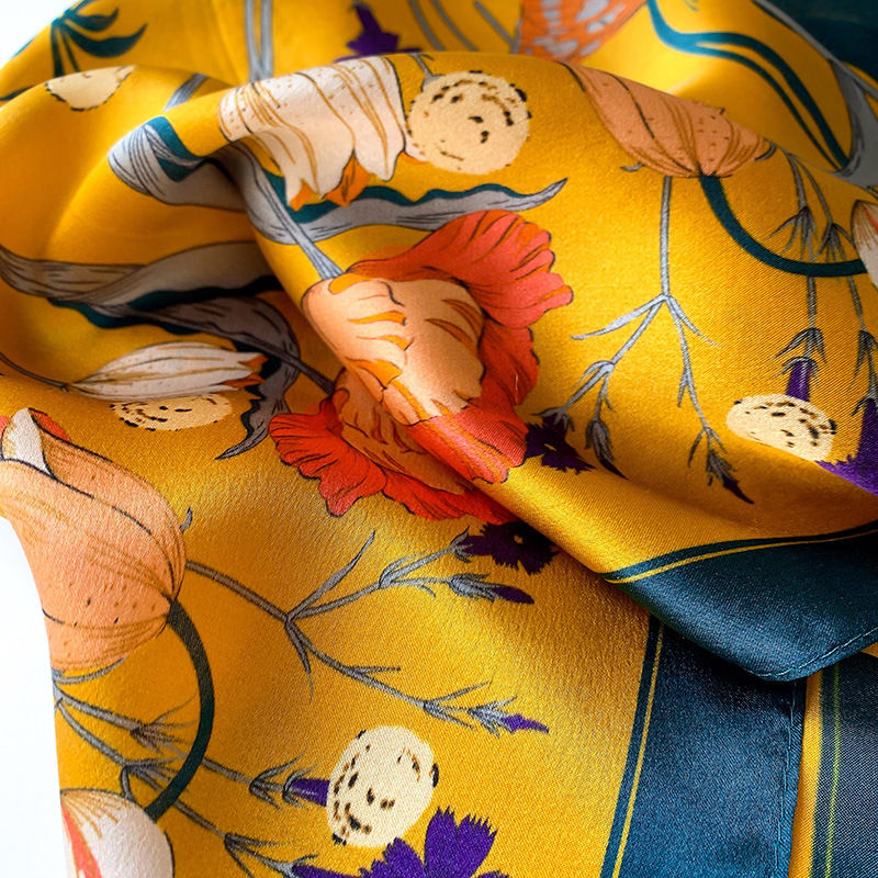 Miniatura: Mustard Poppy Flower 53cm Silk Scarf Bandana | Square Scarf