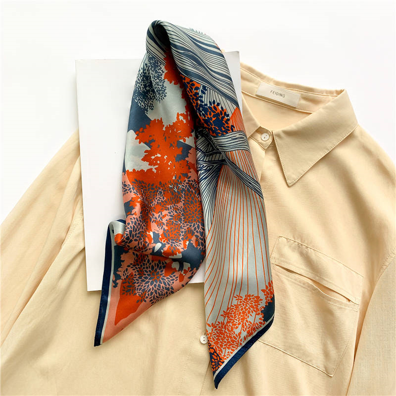 Miniatura: Autumn Trees 68cm Silk Scarf Bandana | Square Scarf