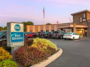 Niagara Falls Hotel Employee Arrested for Stealing Guest’s Purse