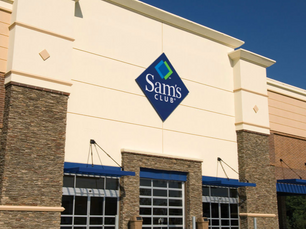 Sam's Club Manager in Niagara Falls Saves 81-year-old Customer's Life