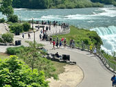 AUDIO: Suspect Threatens Tourists at Niagara Falls State Park with Knife