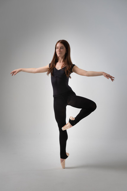 beautiful Portrait photography of a ballerina on point shoes