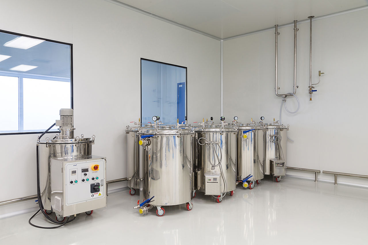 plant-picture-clean-room-equipment-stainless-steel-machines.jpg