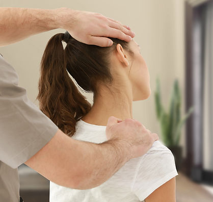 Ajuste cervical quiropráctico