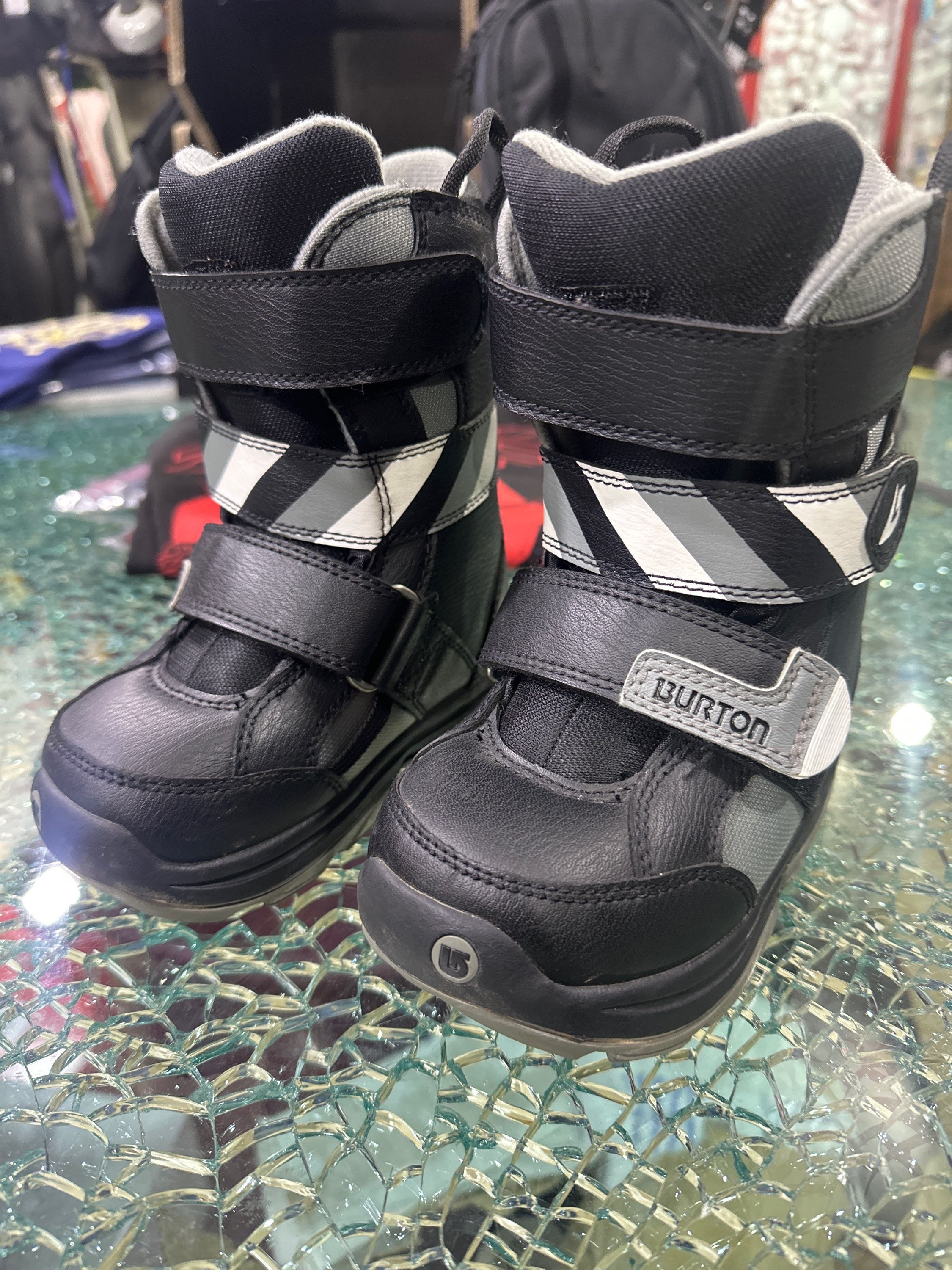 Scarpone 28 bimbo usato 