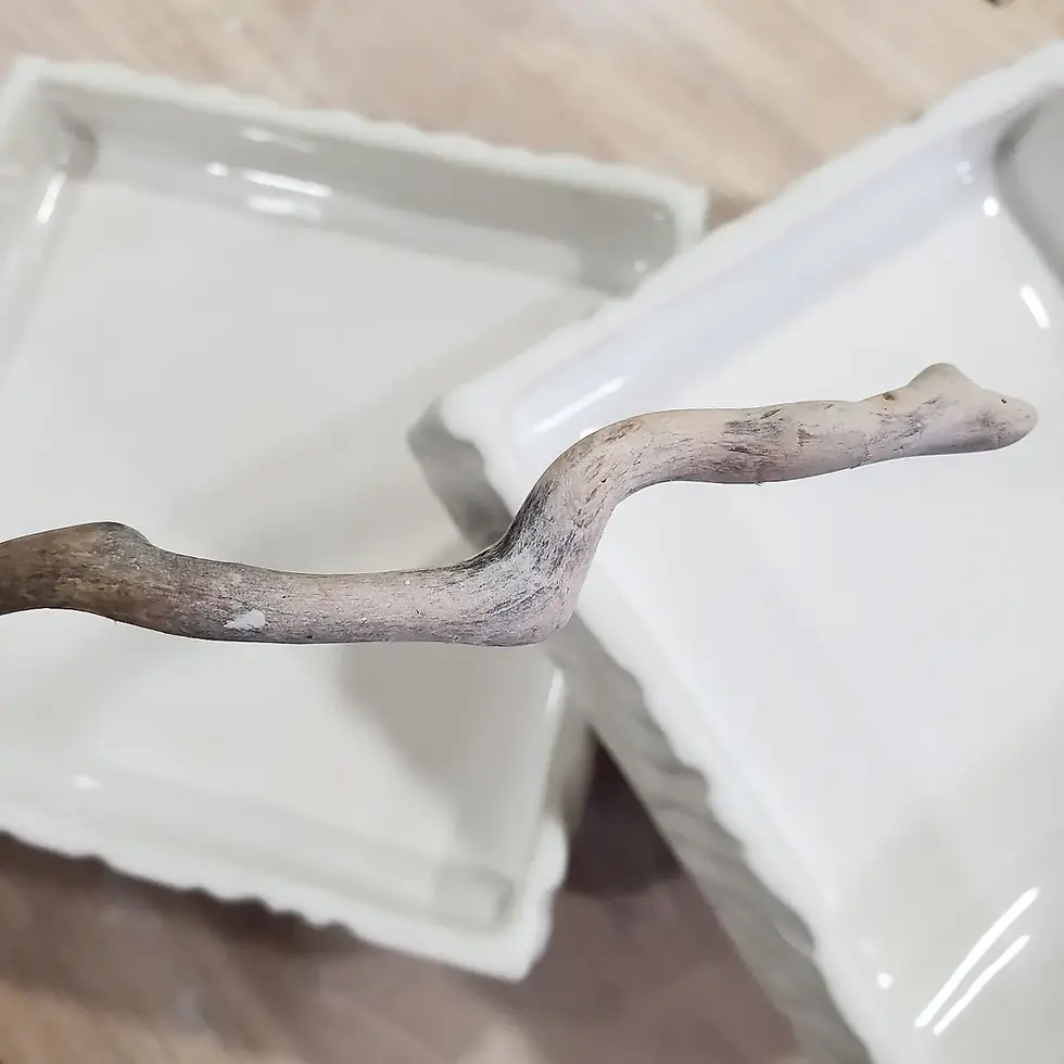 Thumbnail: Footed Organic Geometric Tray
