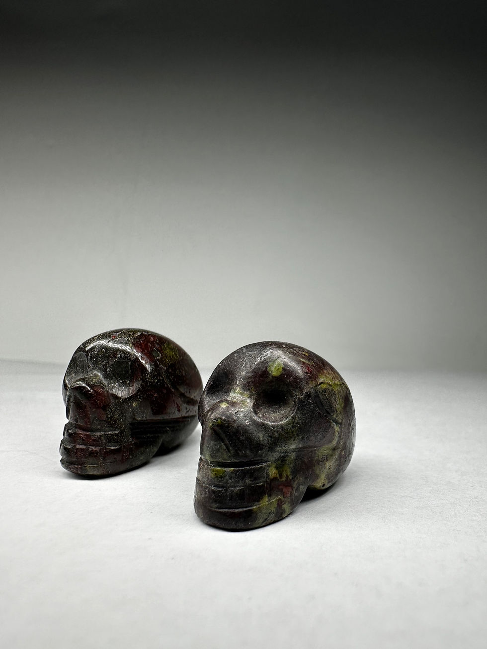 Thumbnail: Dragons Blood Mini Skull 