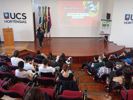 Núcleo ACIC Jovem promove palestra de desenvolvimento de jovens em Canela