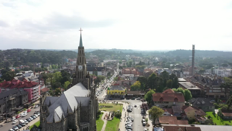 A história e a arquitetura da Catedral de Pedra de Canela