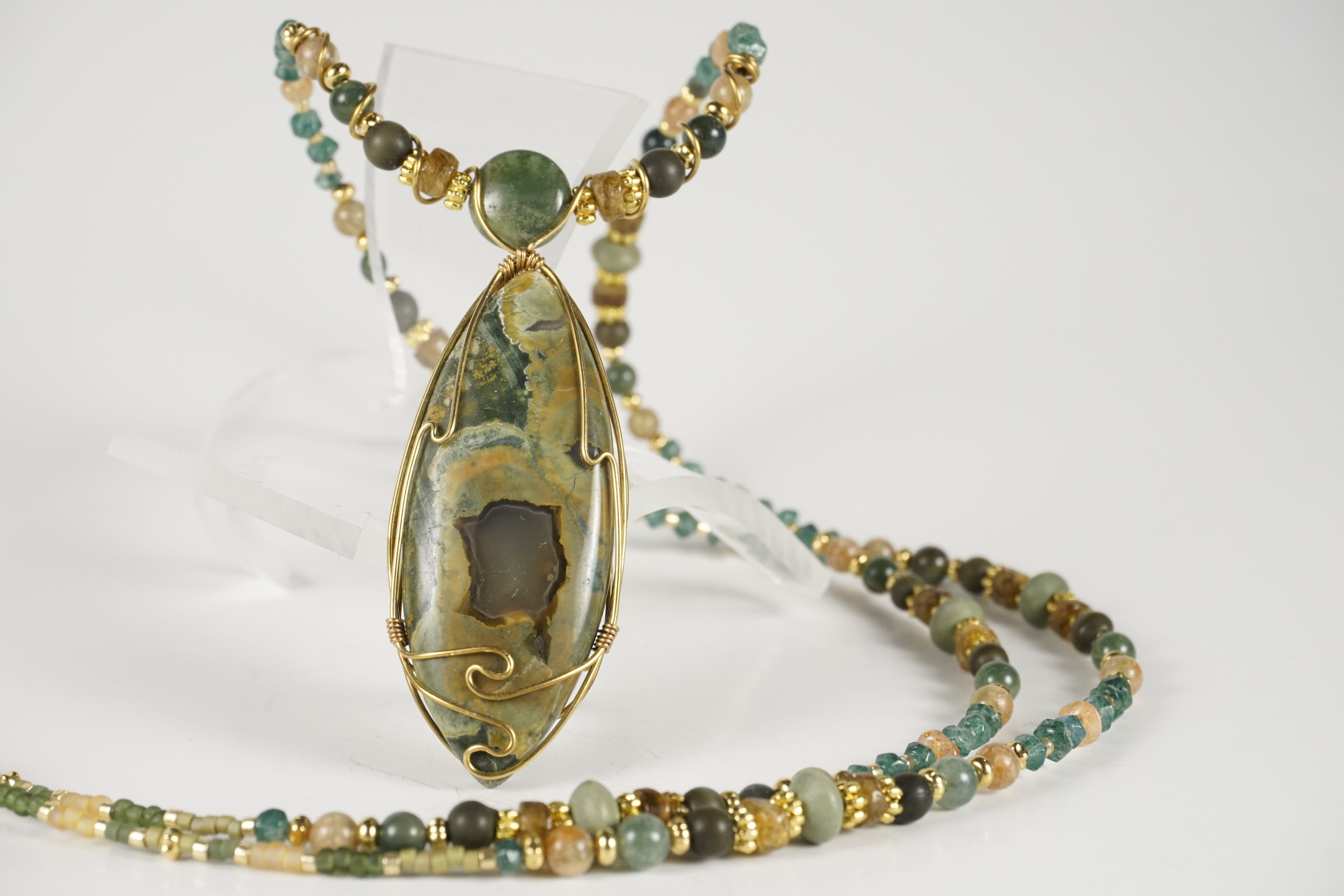 Rainforest Jaser Beaded Necklace