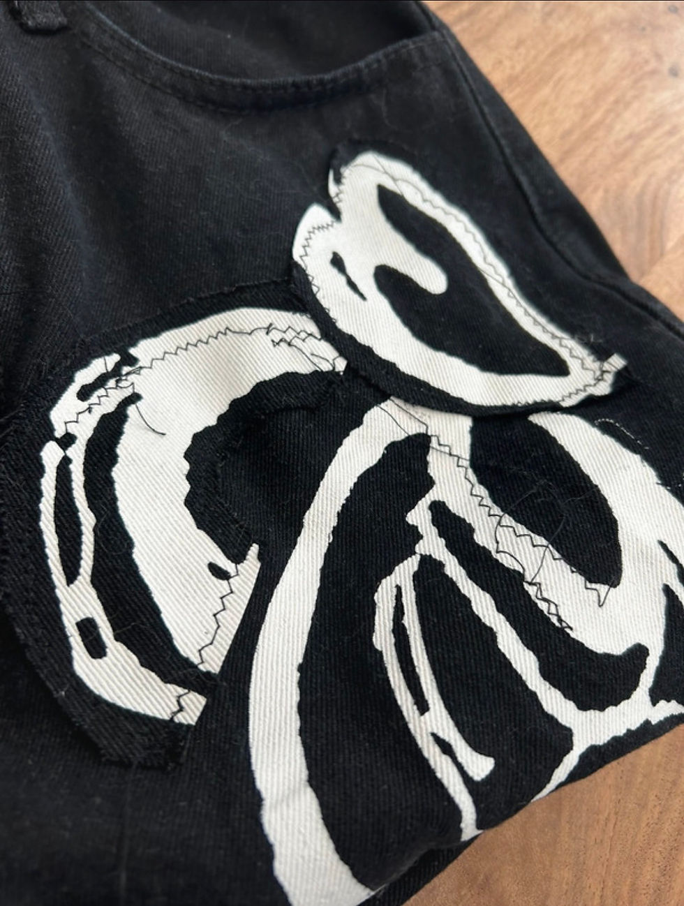 Thumbnail: Reworked black and white bag