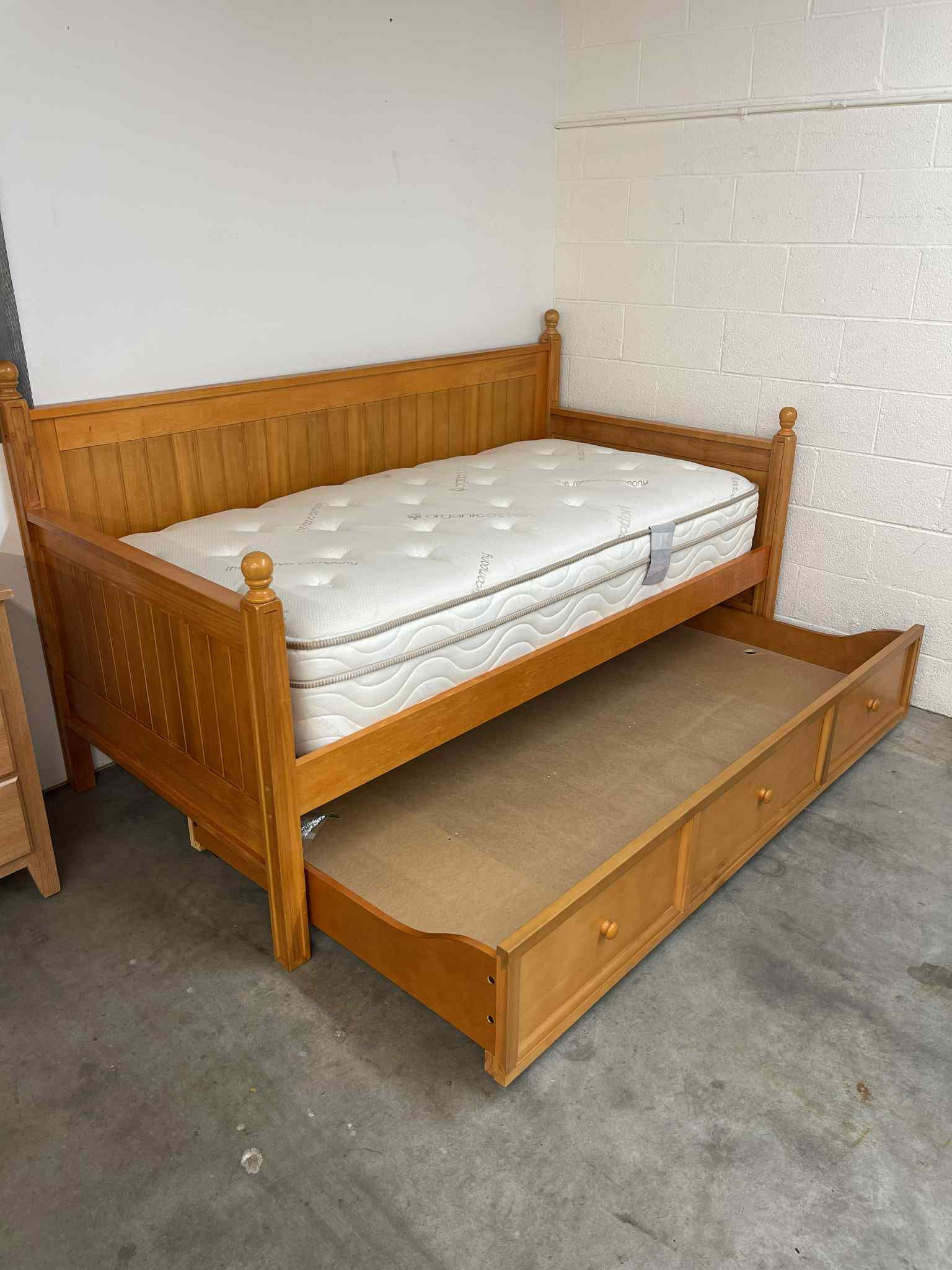 Trundle Bed