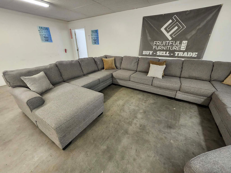 Thumbnail: Gray sectional with chaise and lounge 