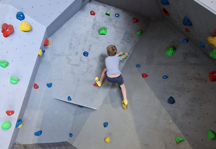 Climbing wall