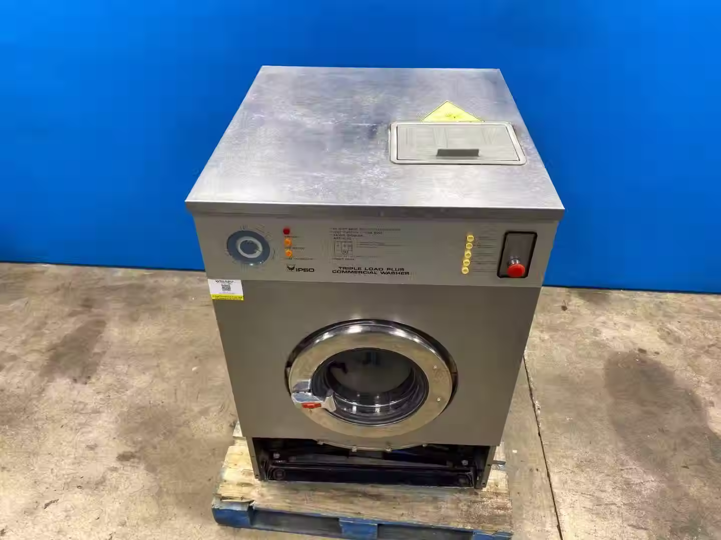 Ipso WE 165 C Triple Load Plus Commercial Washer