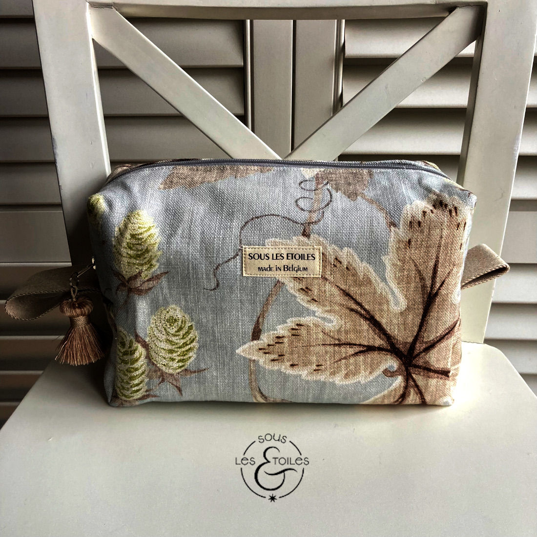 Trousse de toilette matelassée en lin bleu gris